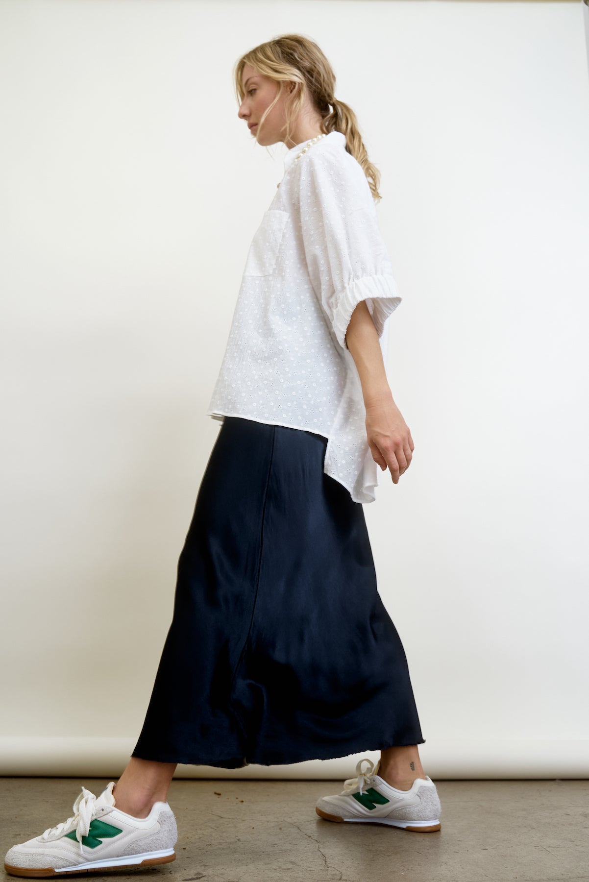 LE SHORTY | white eyelet