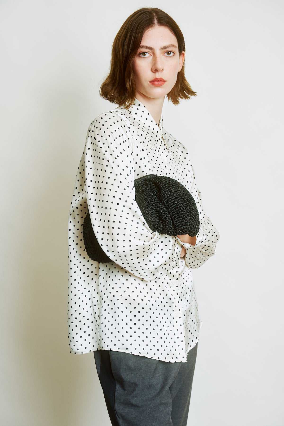 VIVI | cream w/ black polkadot
