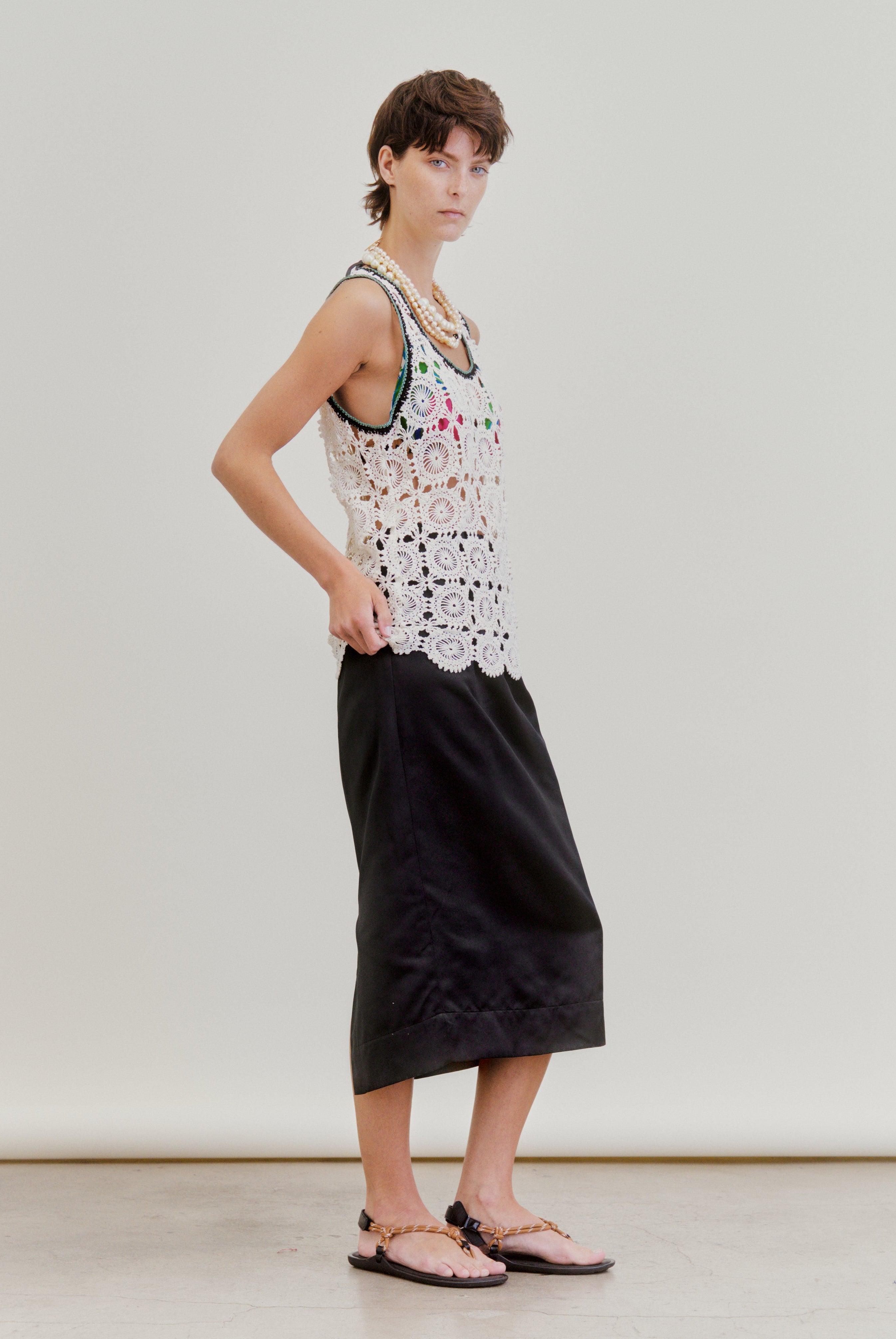 LE PENCIL | black satin