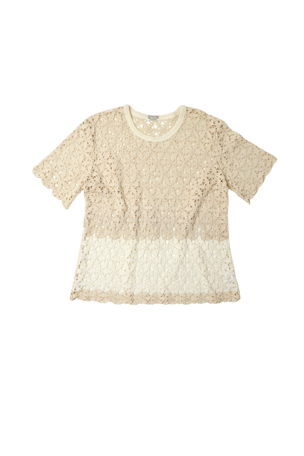 LACEY | tee