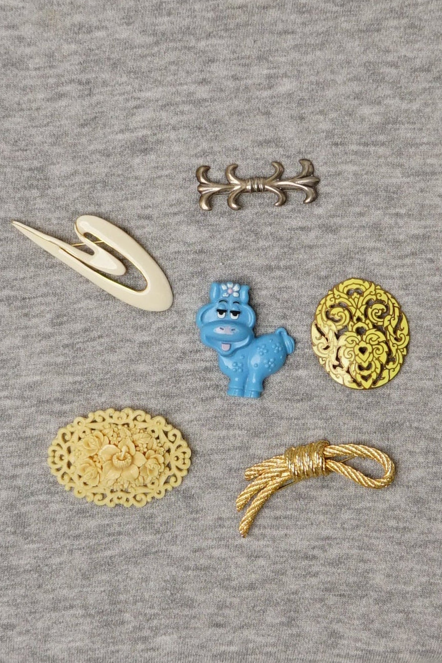 VINTAGE BROOCHES | group 4