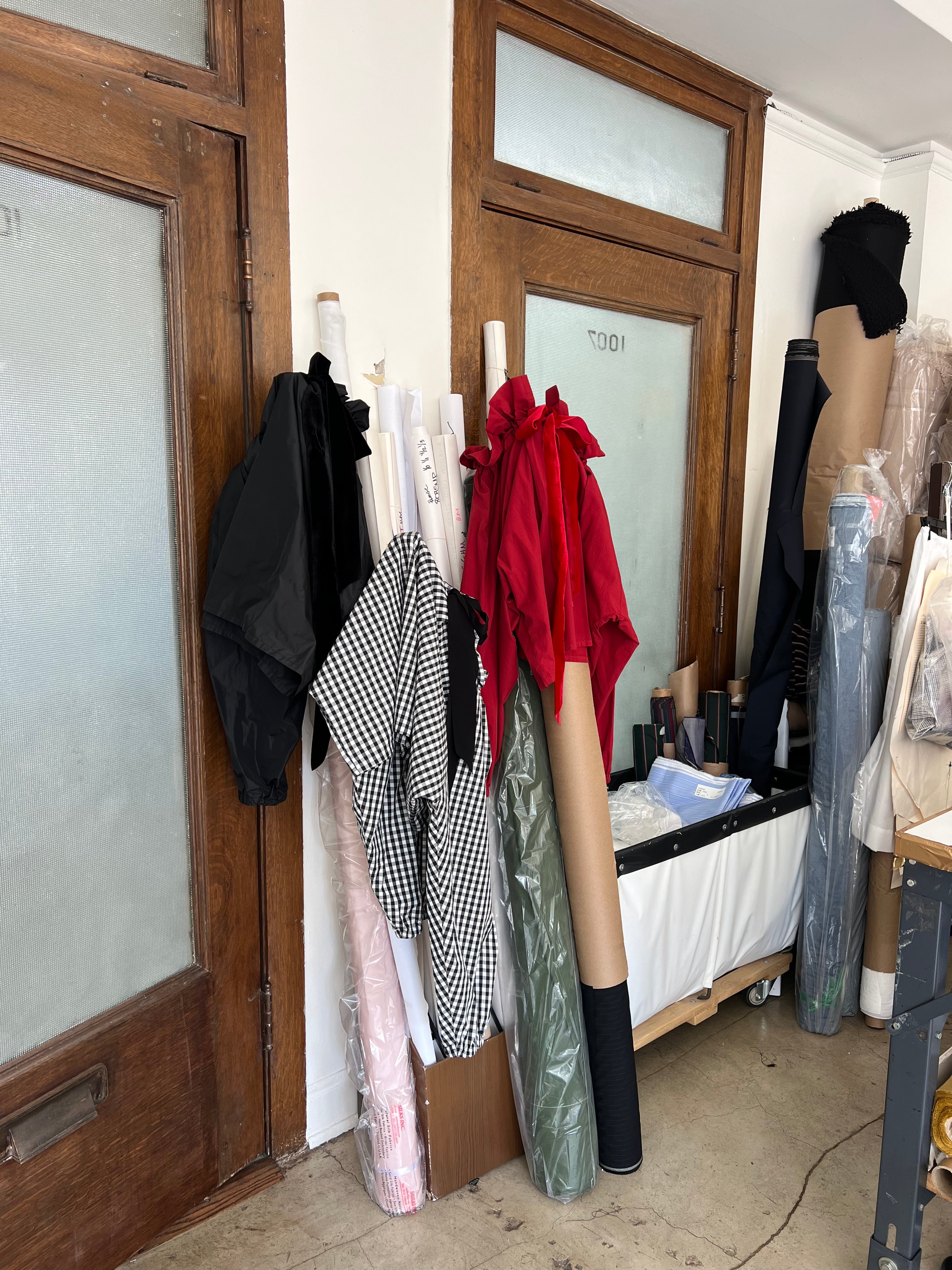 BEAUTIFUL MESS | black taffeta