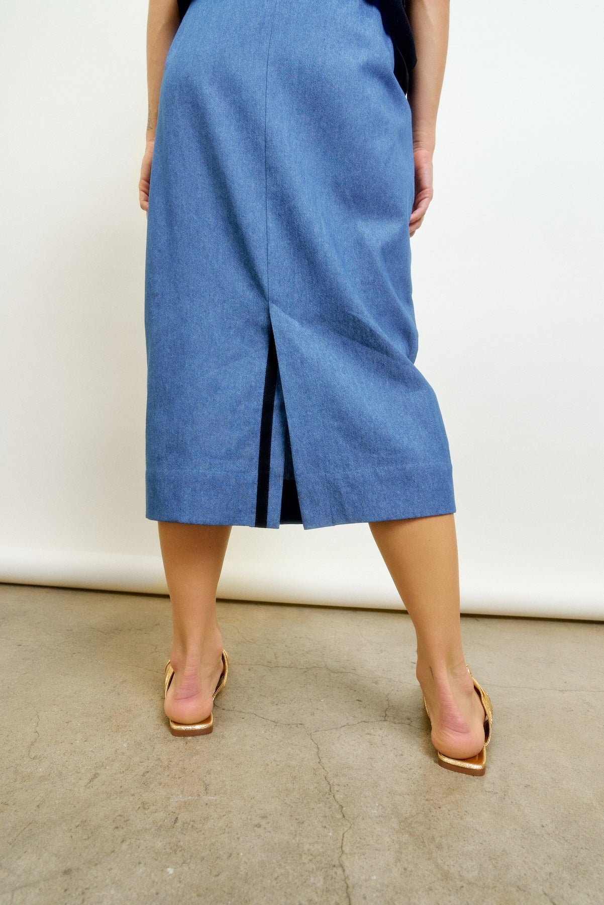 LE PENCIL | washed denim