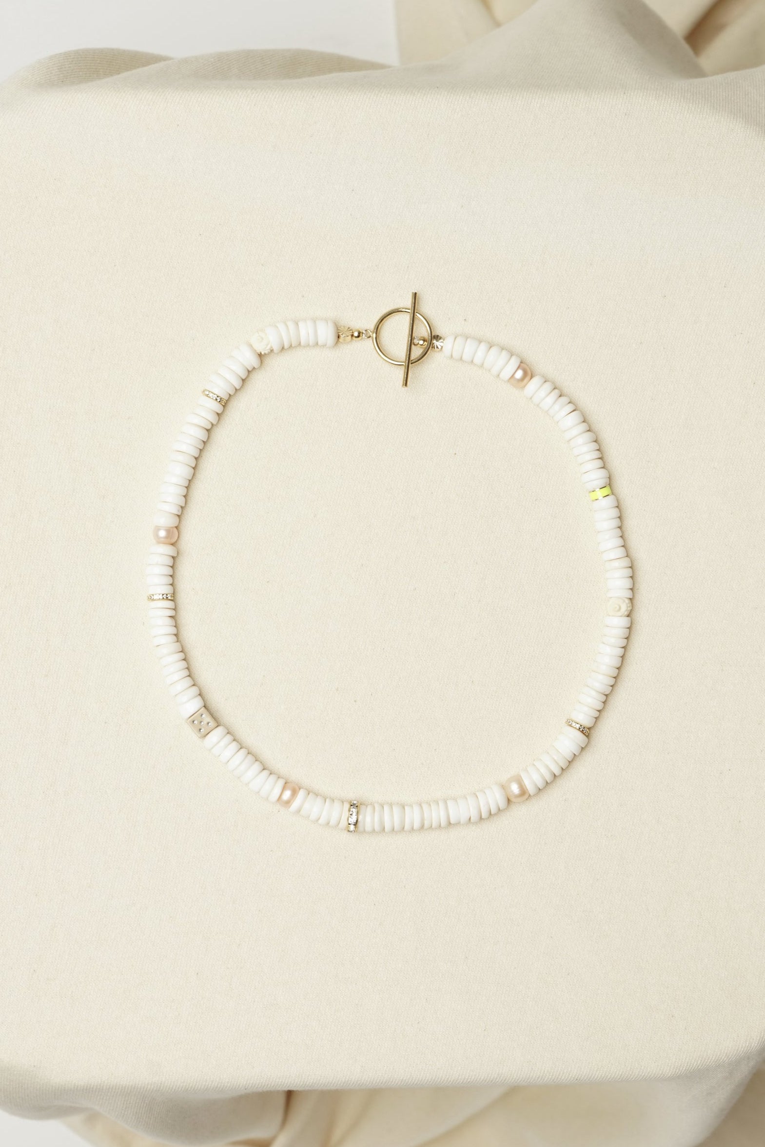 CHOKER | puka & pink pearl charms